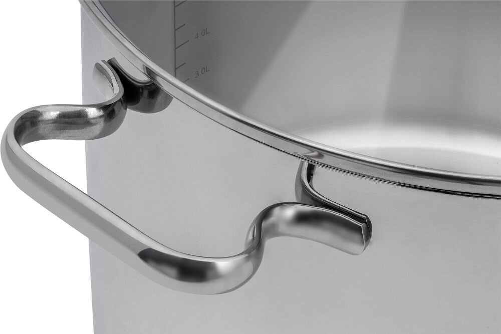 Fragment stalowego garnka z uchwytem i miarką wewnętrzną z oznaczeniami od 3.0L do 4.0L.