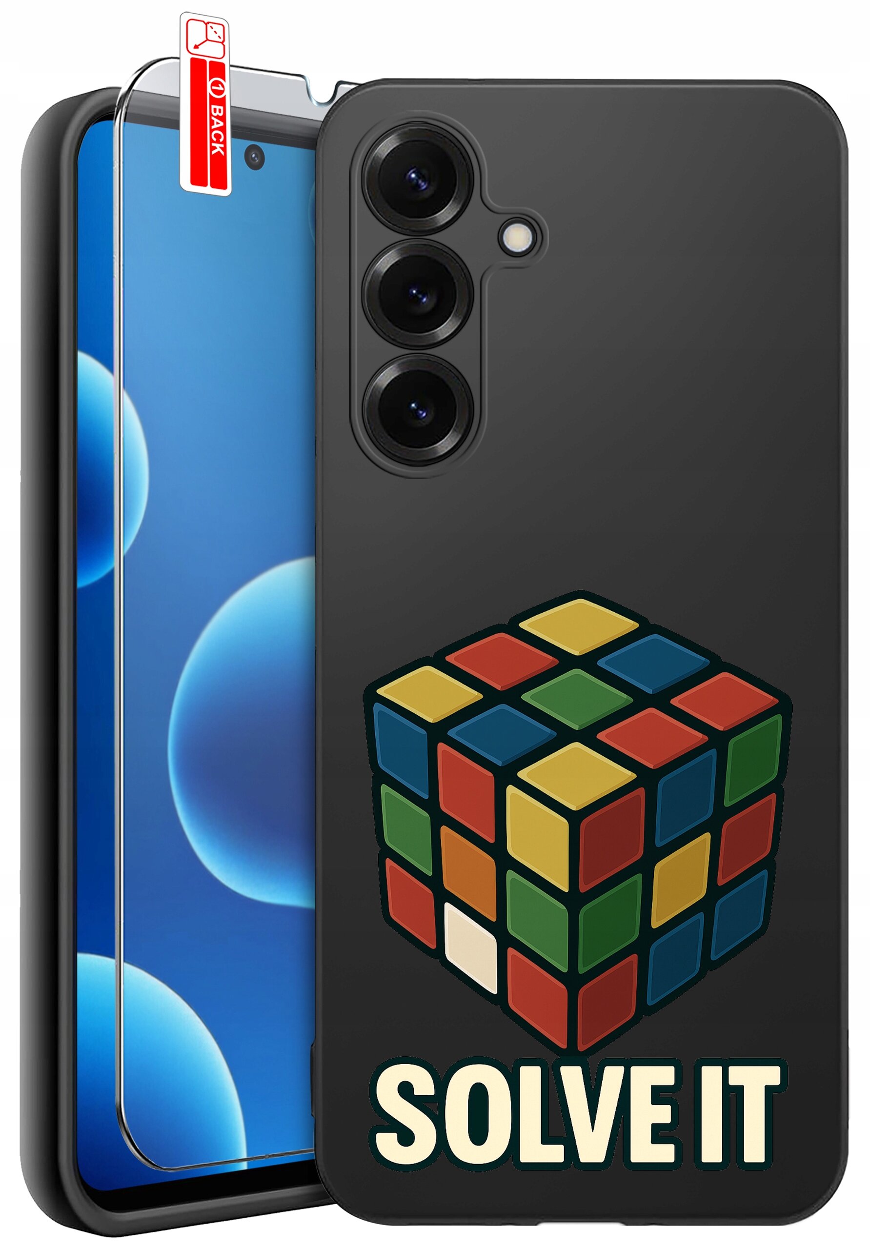 Obraz przedstawia etui na telefon z nadrukiem kolorowej kostki i napisem \'SOLVE IT\'. Obok etui znajduje się szkło ochronne z oznaczeniem \'BACK\'.