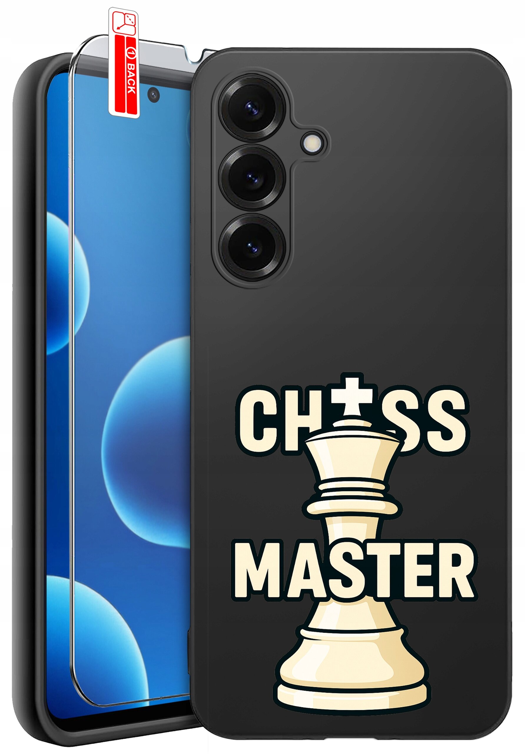 Czarne etui na telefon z nadrukiem białej figury szachowej i napisem \'CHESS MASTER\'. Obok etui znajduje się szkło ochronne z oznaczeniem \'BACK\'.