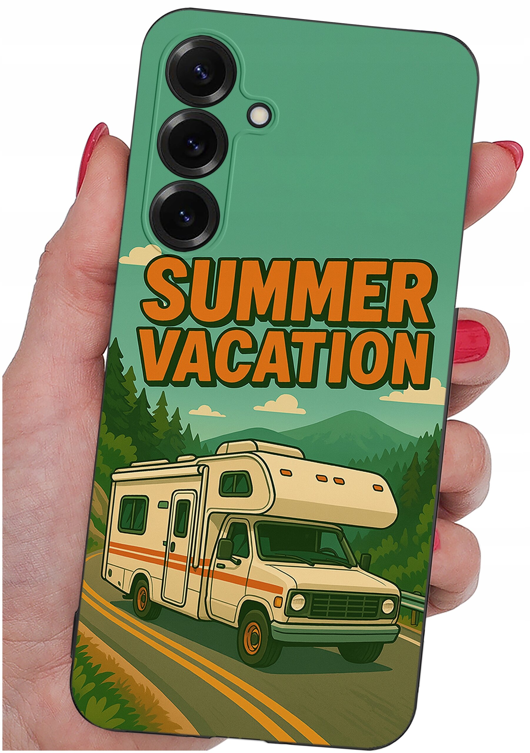 Etui na telefon z grafiką przedstawiającą kampera na drodze w otoczeniu lasu i gór oraz napisem \'SUMMER VACATION\'.