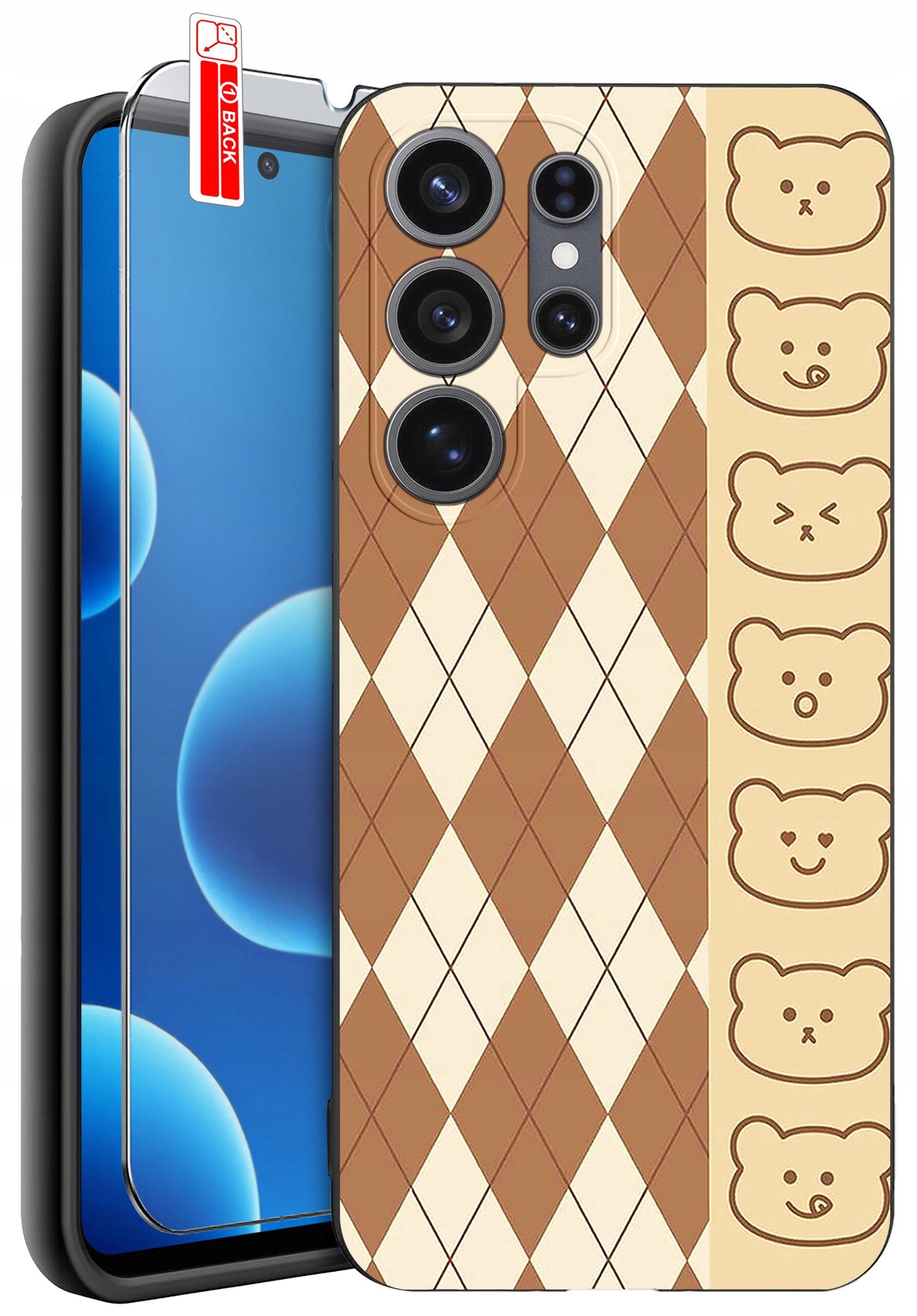 Etui na telefon z wzorem w romby w kolorach brązowym i beżowym oraz rzędem rysunków misiów po prawej stronie. Na ekranie telefonu znajduje się szkło ochronne z czerwoną etykietą \'BACK\'.