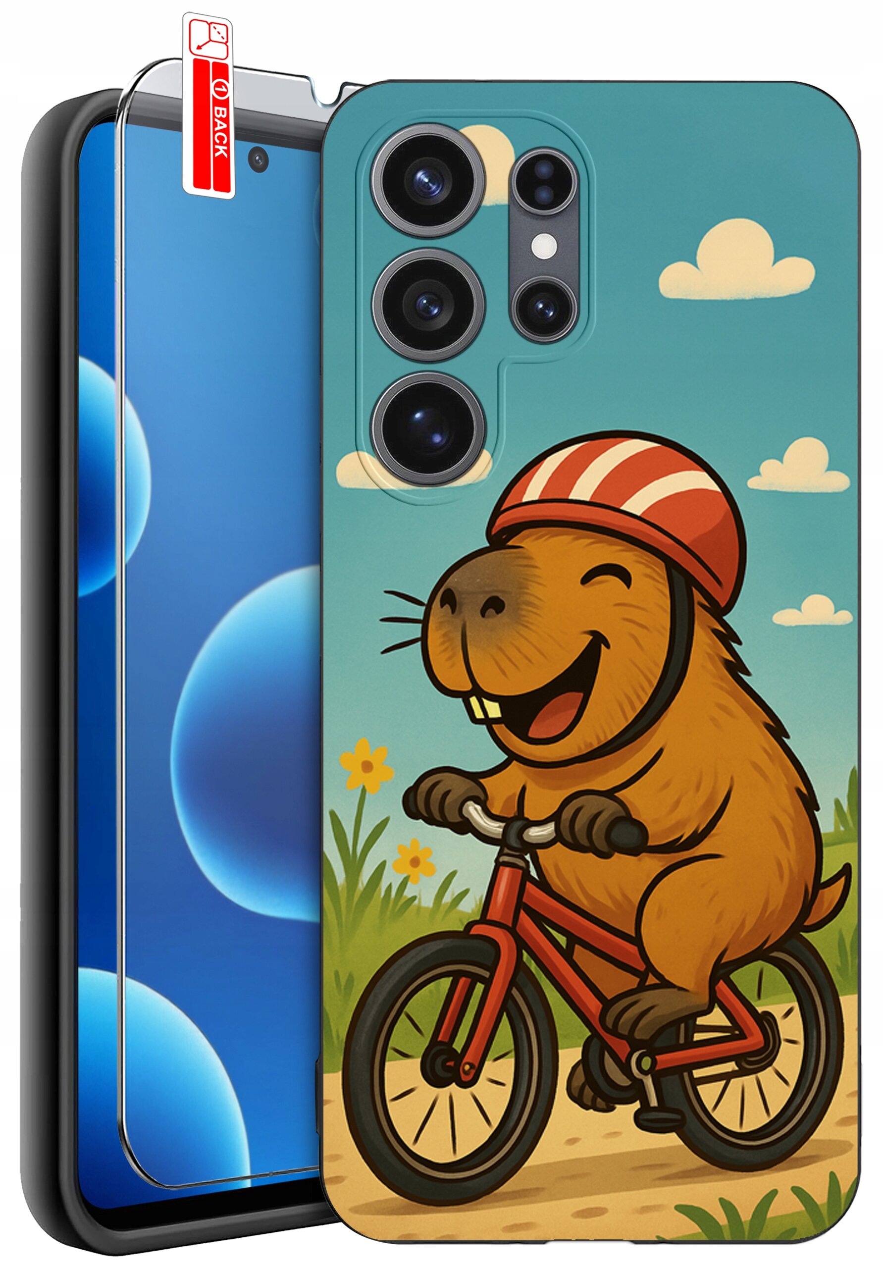 Etui na telefon z kolorowym nadrukiem przedstawiającym uśmiechniętego zwierzęcia na rowerze w kasku, na tle nieba z chmurkami. Obok etui znajduje się szkło ochronne z napisem \'BACK\'.