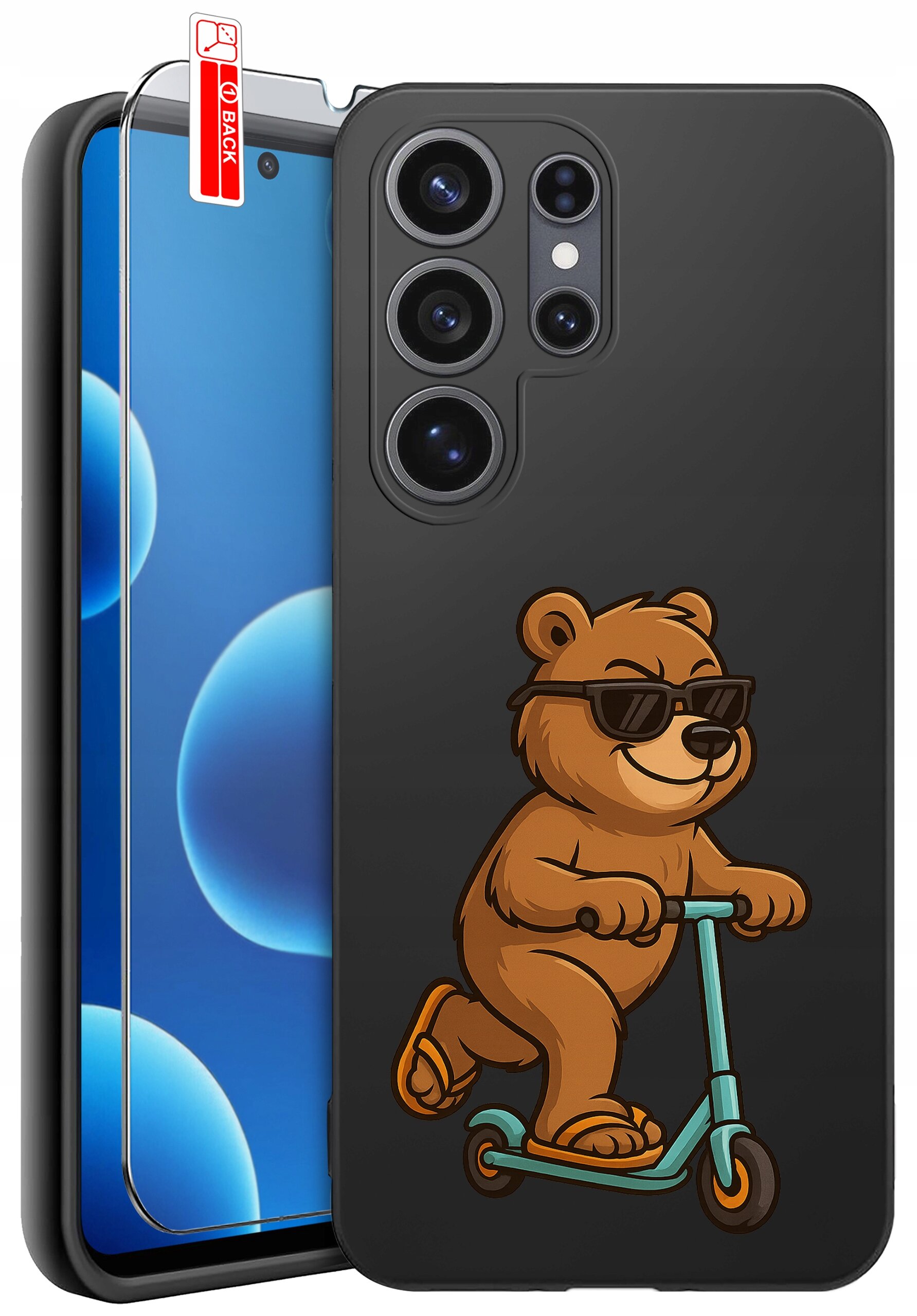 Czarne etui na telefon z grafiką misia na hulajnodze w okularach przeciwsłonecznych. Obok znajduje się szkło ochronne z napisem \'BACK\'.