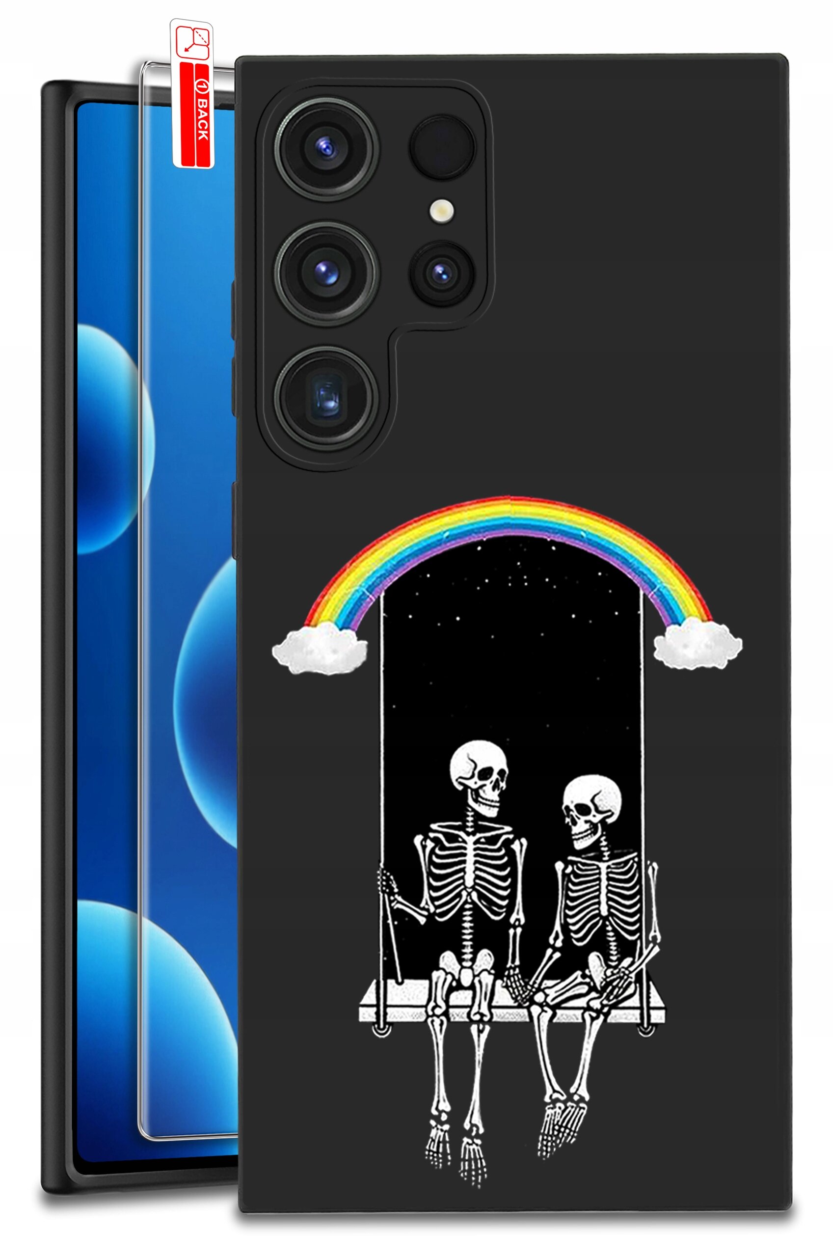 Czarne etui na telefon z grafiką przedstawiającą dwa szkielety siedzące na huśtawce pod tęczą. W zestawie znajduje się również szkło ochronne z oznaczeniem \'BLACK\'.