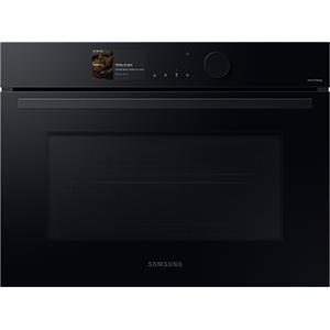 Piekarnik kompaktowy Samsung NQ5B6753CAK o pojemności 50 litrów Czarny piekarnik elektryczny z mikrofalą, z wyświetlaczem i pokrętłem na panelu przednim. Na wyświetlaczu widoczny jest obrazek potrawy oraz tekst \'Auto Cook\'.
