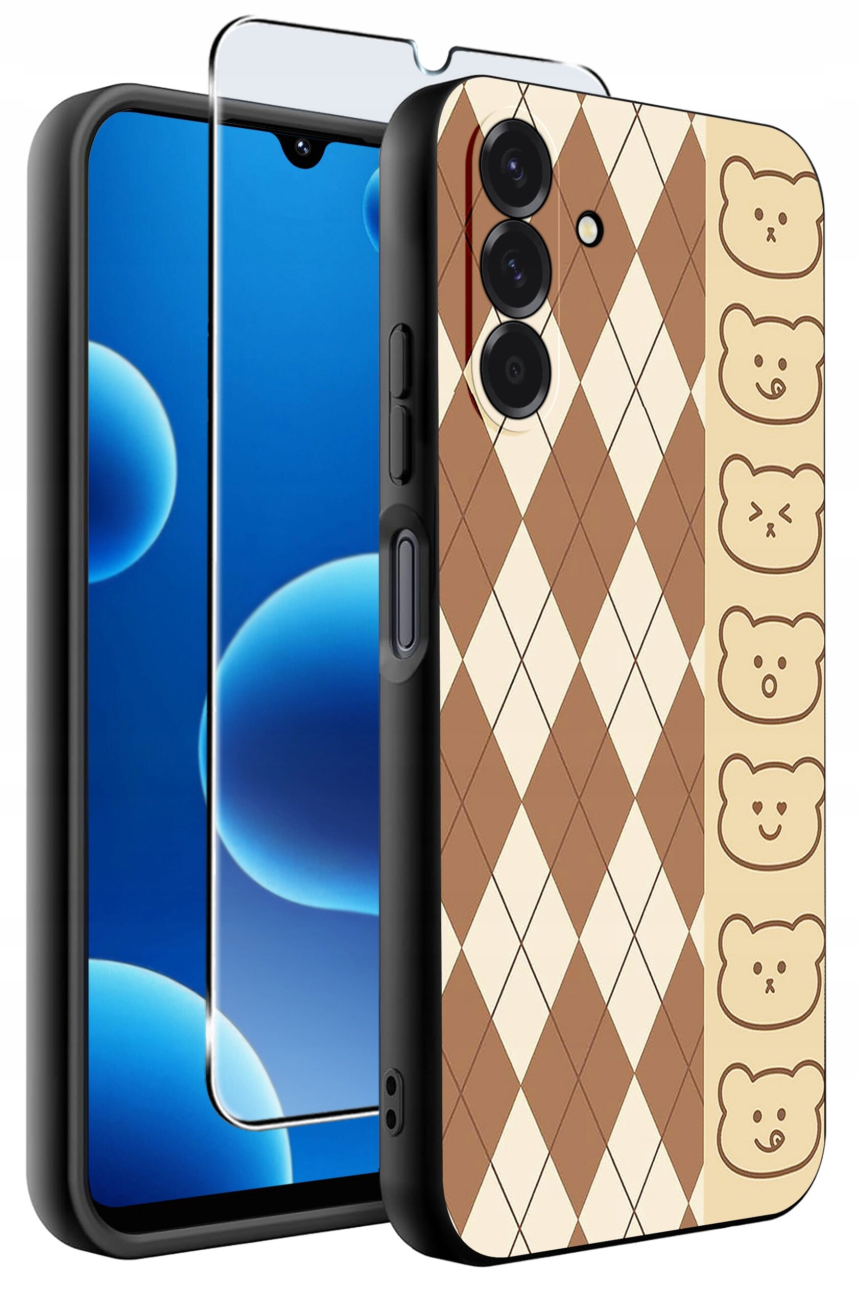 Obraz przedstawia silikonowe etui na telefon z wzorem w romby w kolorach brązowym i beżowym oraz rzędem rysunkowych misiów po jednej stronie. Obok etui znajduje się szkło ochronne na ekran.
