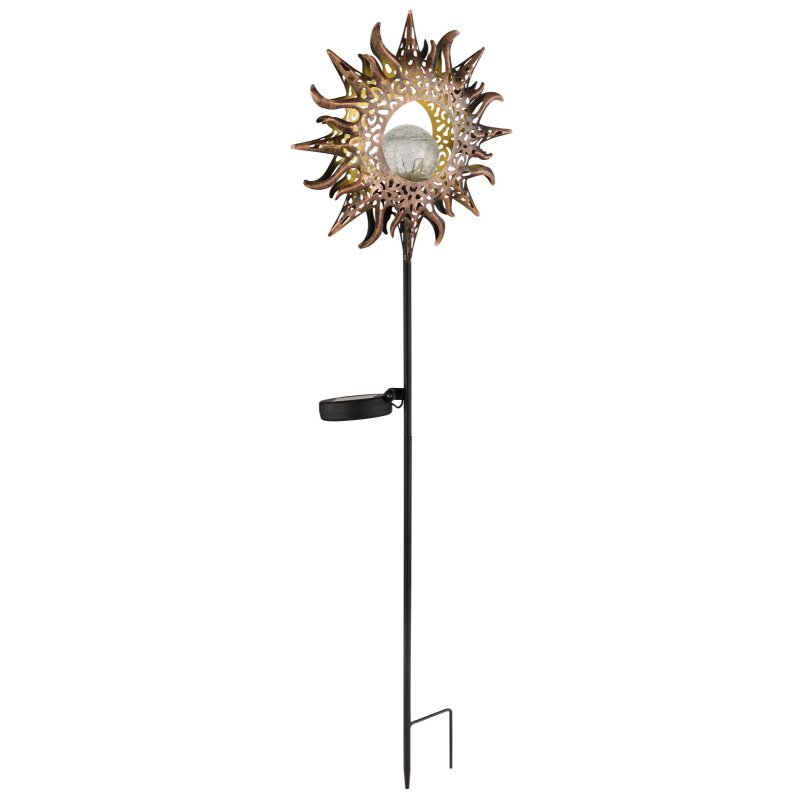 Lampa solarna dogruntowa LED z ozdobnym elementem w kształcie słońca na szczycie, zamontowana na długim, czarnym pręcie z uchwytem na panel solarny.
