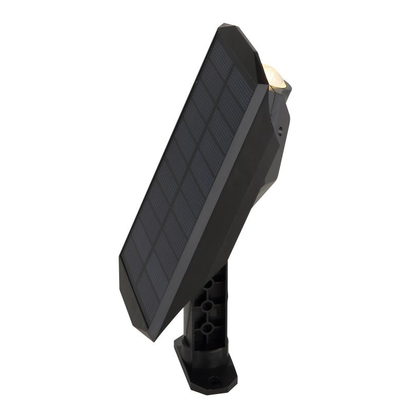 Czarna lampa solarna z panelem słonecznym i reflektorem, zamontowana na pionowym wsporniku.