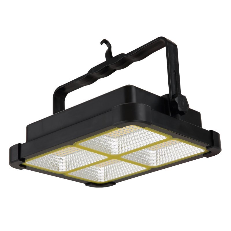 Czarna lampa solarna LED z uchwytem do zawieszenia, posiadająca cztery segmenty świetlne z przezroczystymi osłonami. Lampa ma prostokątny kształt i jest przeznaczona do użytku zewnętrznego.