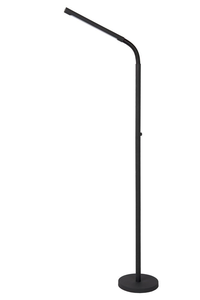 Czarna lampa podłogowa LED o nowoczesnym designie z prostym, smukłym trzonem i okrągłą podstawą. Górna część lampy jest lekko zgięta, co umożliwia skierowanie światła w dół.