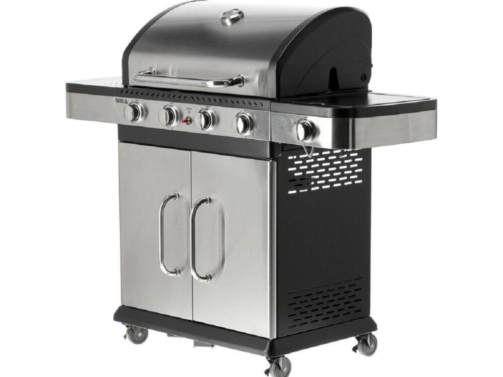 Grill ogrodowy gazowy z metalową obudową, posiada pięć pokręteł do regulacji oraz zamykane drzwiczki na dole. Na obudowie widoczne jest logo \'YATO\'.