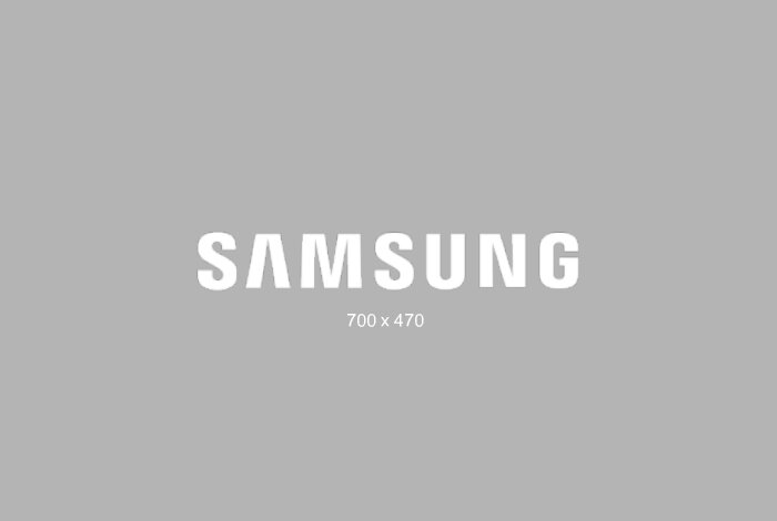 Obraz przedstawia logo SAMSUNG na szarym tle z napisem \'700 x 470\' poniżej.