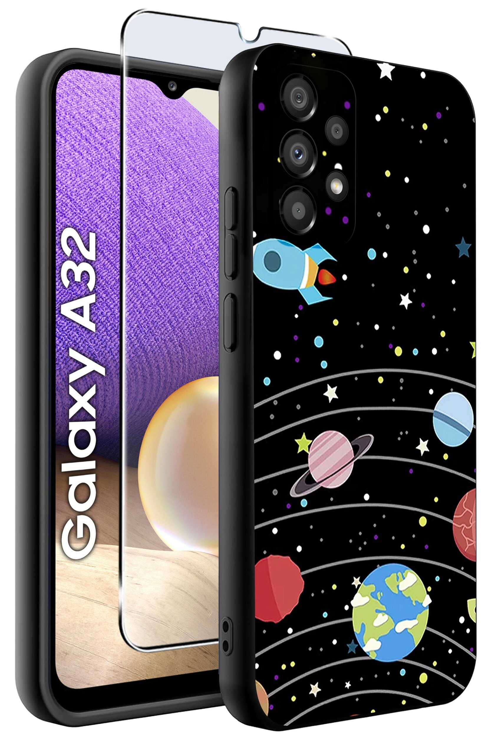 Etui na telefon z motywem kosmosu, przedstawiające planety, gwiazdy i rakietę na czarnym tle. Obok etui widoczny jest telefon z napisem \'Galaxy A32\' oraz szkło ochronne.