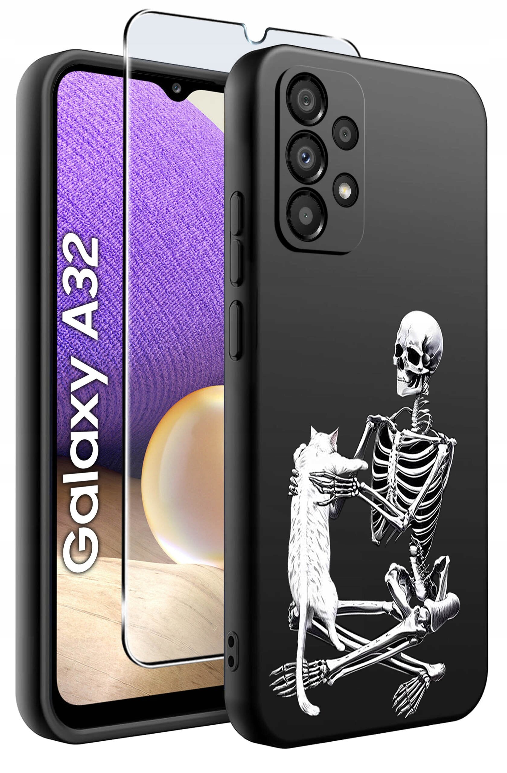 Czarne etui na telefon z nadrukiem szkieletu trzymającego kota. Obok widoczny jest telefon z napisem \'Galaxy A32\' oraz szkło ochronne.