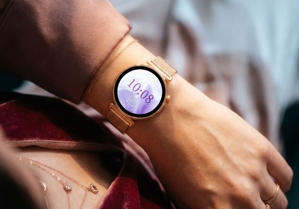 FOREVER SB-380 ekran AMOLED nasycone kolory głęboka czerń tarcza biżuteria 1,32 cala smukła konstrukcja