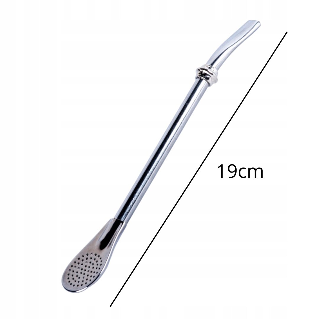 Na obrazie widoczna jest metalowa bombilla o długości 19 cm z perforowaną końcówką do picia yerba mate.