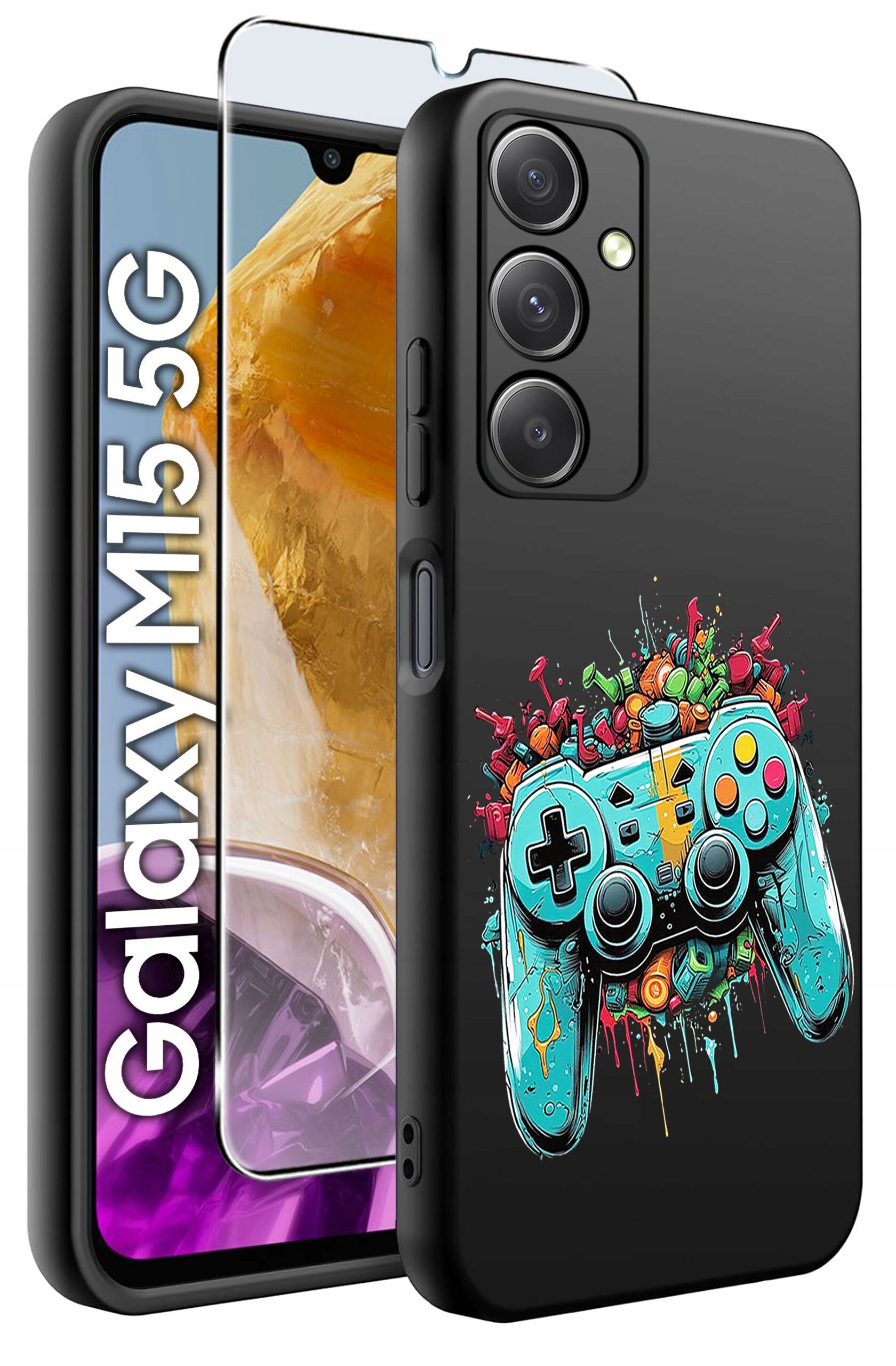Obraz przedstawia czarne etui na telefon z kolorowym wzorem kontrolera do gier. Obok etui znajduje się szkło hartowane, a na ekranie telefonu widoczny jest napis \'Galaxy M15 5G\'.