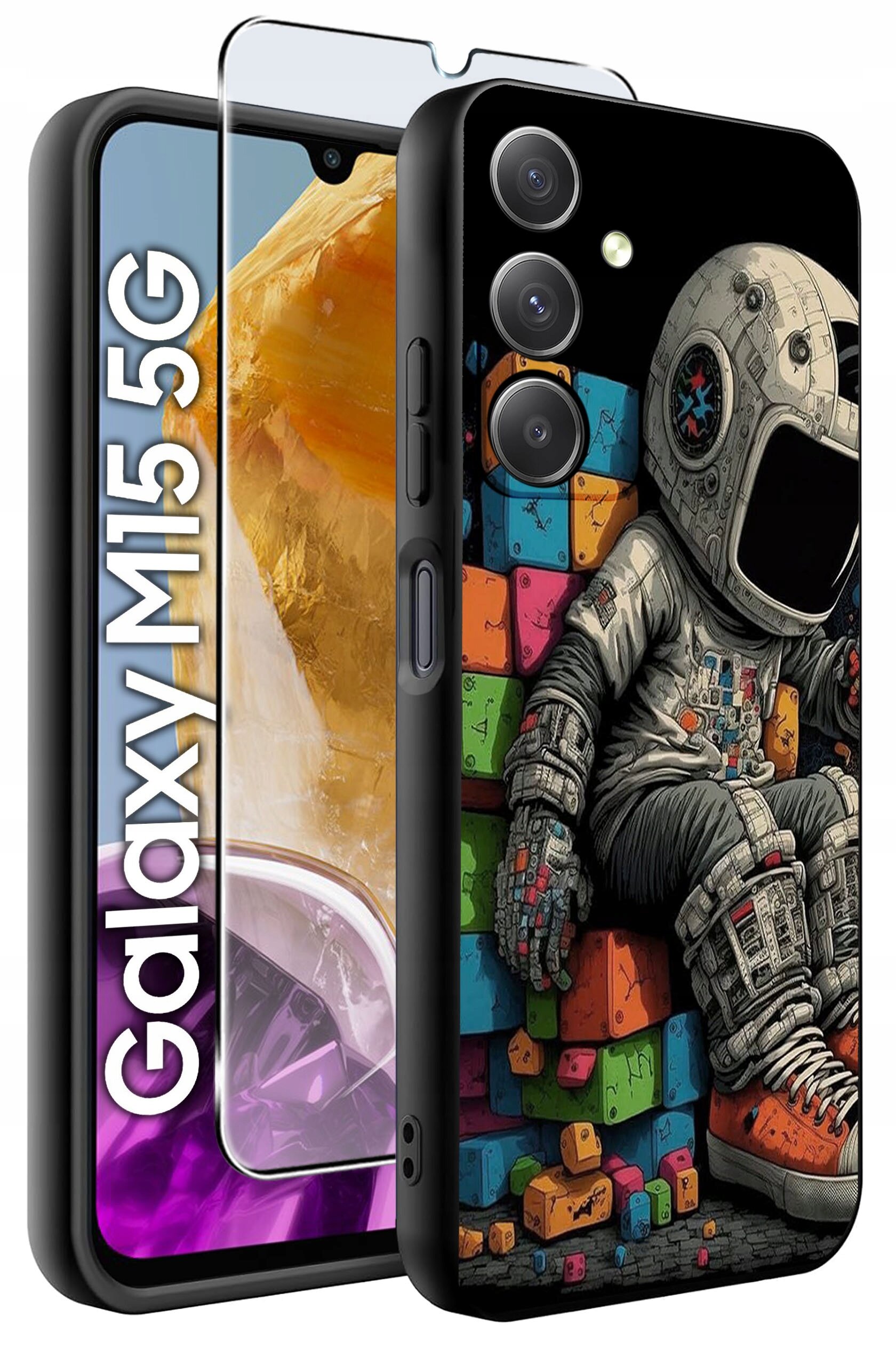 Obraz przedstawia etui na telefon z kolorowym wzorem astronauty siedzącego na klockach. Obok widoczny jest telefon z napisem \'Galaxy M15 5G\' oraz szkło hartowane.