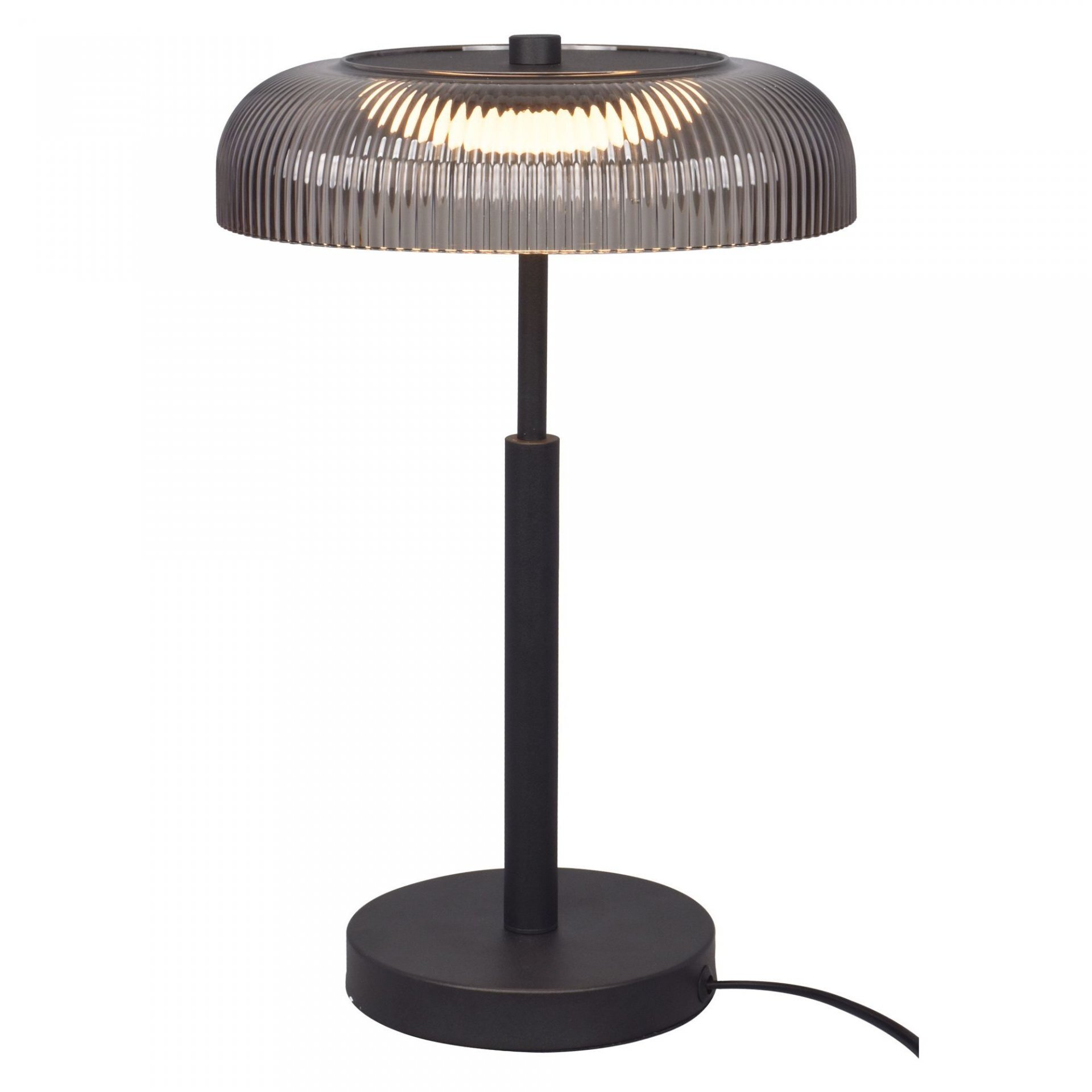 Nowoczesna lampa stołowa LED z ciemnym, cylindrycznym kloszem o żebrowanej strukturze i prostą podstawą. Lampa posiada przewód zasilający widoczny u podstawy.
