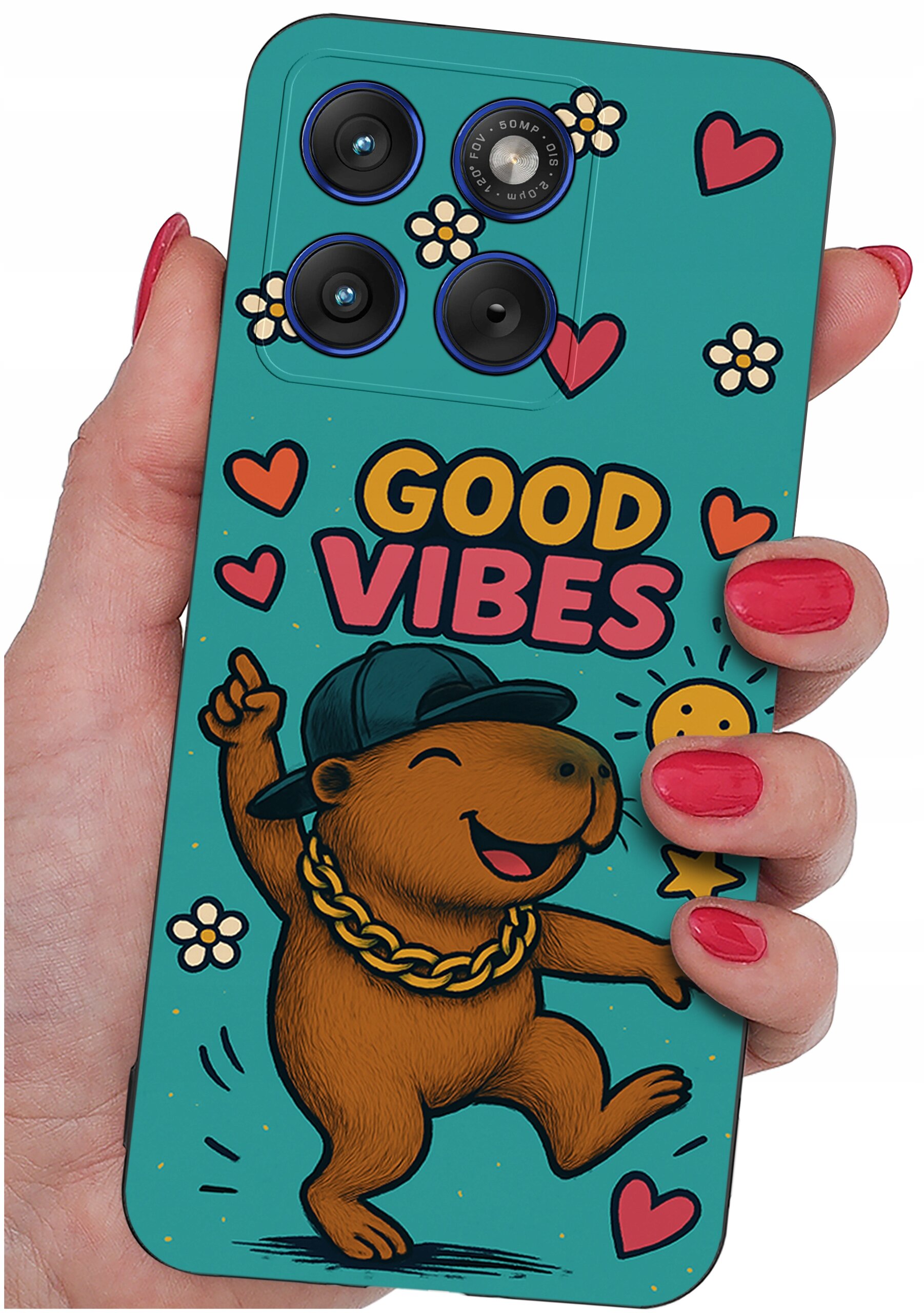 Etui na telefon z grafiką przedstawiającą uśmiechniętego zwierzaka w czapce i złotym łańcuchu, otoczonego sercami i kwiatkami. Na etui widnieje napis \'GOOD VIBES\'.