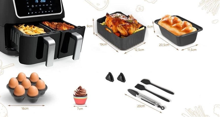 Na obrazie widoczny jest zestaw akcesoriów do frytownicy, w tym różne foremki z jedzeniem oraz narzędzia kuchenne. Wymiary foremek i narzędzi są podane obok nich, a w tle znajduje się frytownica z wyświetlaczem.