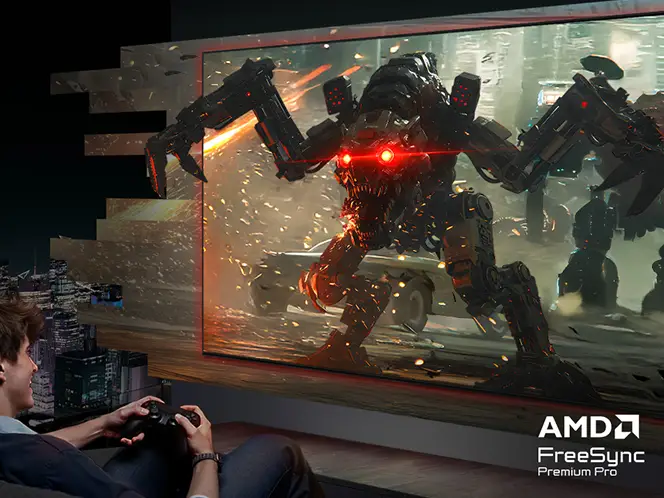 664x498 gaming experience freesync premium pro generic Osoba grająca na konsoli przed dużym telewizorem, na którym wyświetlana jest dynamiczna scena z gry z robotem o świecących czerwonych oczach. W prawym dolnym rogu widoczne jest logo \'AMD FreeSync Premium Pro\'.