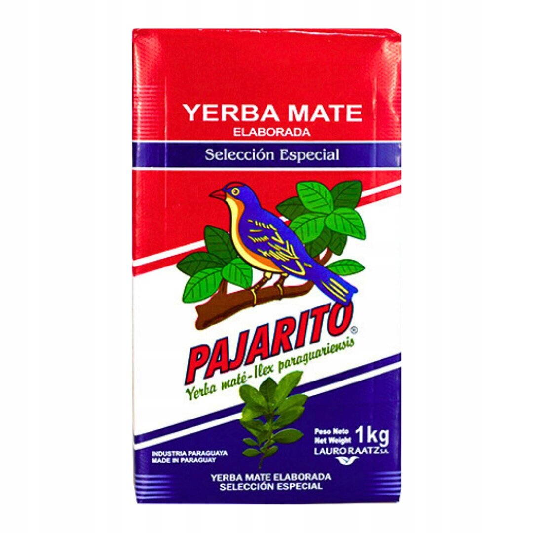 Opakowanie Yerba Mate Pajarito Seleccion Especial 1kg z kolorowym ptakiem na gałęzi i zielonymi liśćmi. Widoczny tekst: \'Yerba Mate Elaborada Selección Especial\', \'Pajarito\', \'Yerba maté - Ilex paraguariensis\', \'Peso Neto Net Weight 1kg\', \'Industria Paraguaya Made in Paraguay\', \'Lauro Raatz S.A.\'.