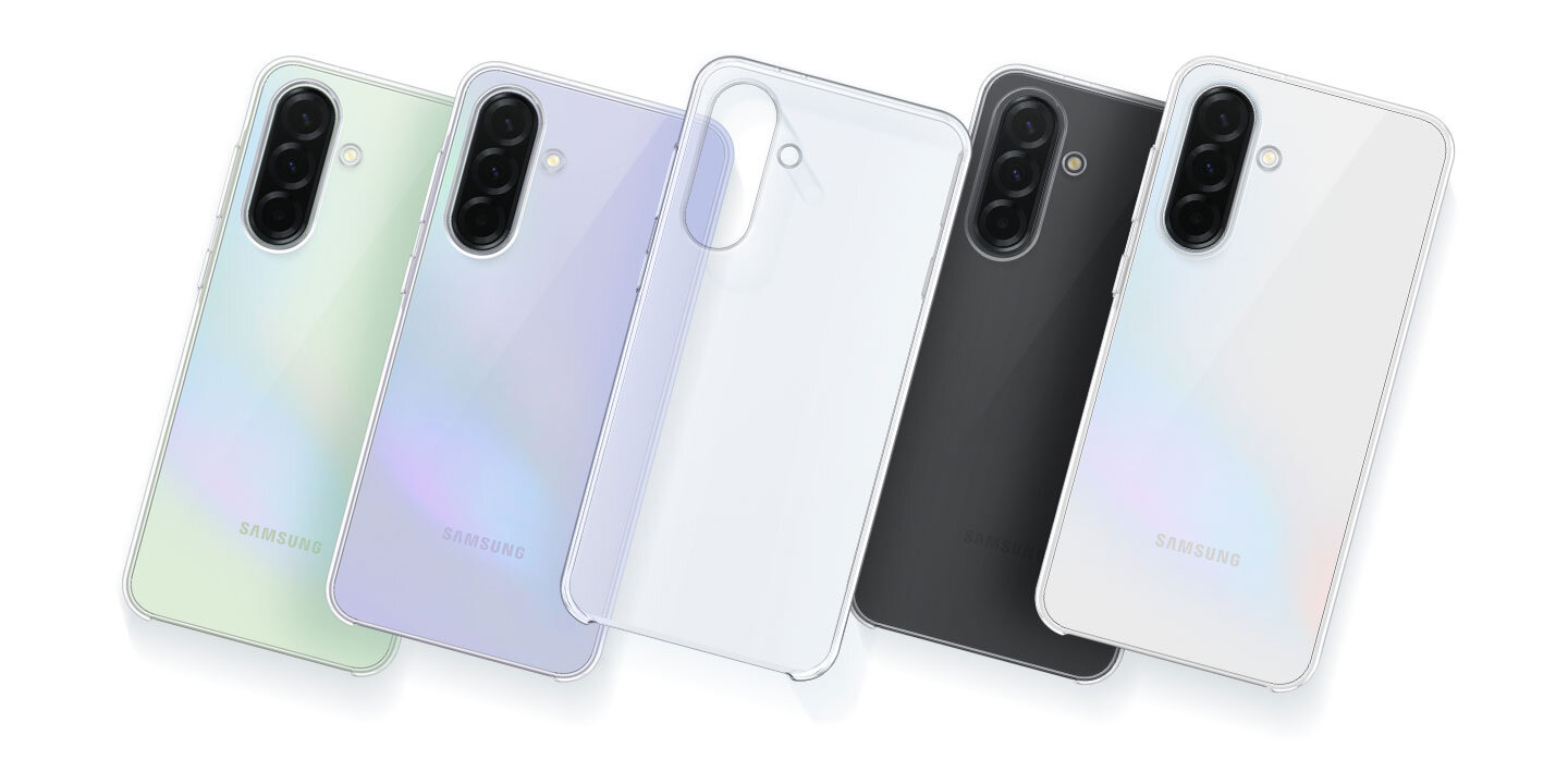 Na obrazie widoczne są cztery smartfony w różnych kolorach oraz przezroczyste etui. Na każdym z telefonów znajduje się logo \'SAMSUNG\'.
