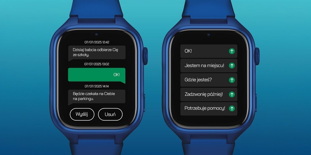 Dwa smartwatche w kolorze granatowym z wyświetlonymi wiadomościami tekstowymi na ekranach. Na lewym ekranie widoczne są wiadomości z datą 07/07/2025, a na prawym ekranie lista krótkich komunikatów, takich jak \'OK!\' i \'Jestem na miejscu!\'.