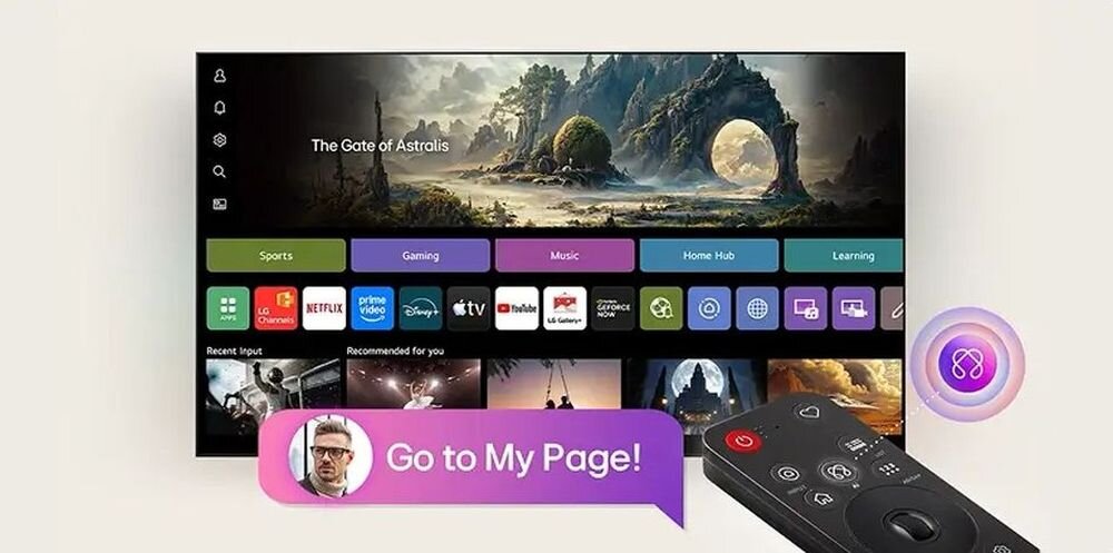 Telewizor wyświetla interfejs z aplikacjami takimi jak Netflix, Prime Video, i YouTube oraz obraz z gry \'The Gate of Astralis\'. Na ekranie widoczny jest również pilot z przyciskami i komunikat \'Go to My Page!\'.
