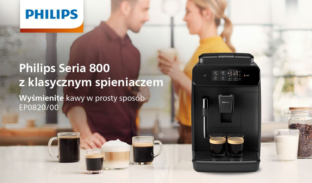 Na obrazie widoczny jest ekspres do kawy marki Philips z dwoma filiżankami kawy na tacy. Obok ekspresu znajduje się tekst: \'Philips Seria 800 z klasycznym spieniaczem Wyśmienite kawy w prosty sposób EP0820/00\'.