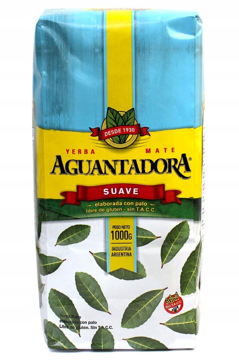 Opakowanie Yerba Mate Aguantadora Suave z dominującymi kolorami niebieskim, żółtym i zielonym oraz wzorem liści. Na opakowaniu widnieje tekst: \'Yerba Mate Aguantadora Suave, elaborado con palo, libre de gluten - sin T.A.C.C., peso neto 1000g, industria argentina\'.