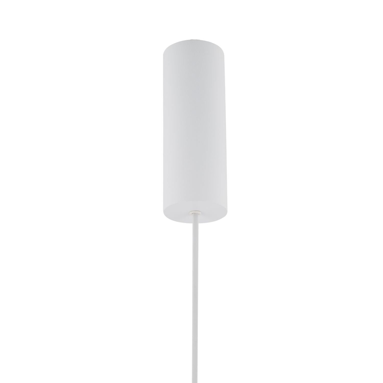 Biała, cylindryczna lampa wisząca z prostym przewodem. Lampa ma minimalistyczny design i jednolitą powierzchnię.