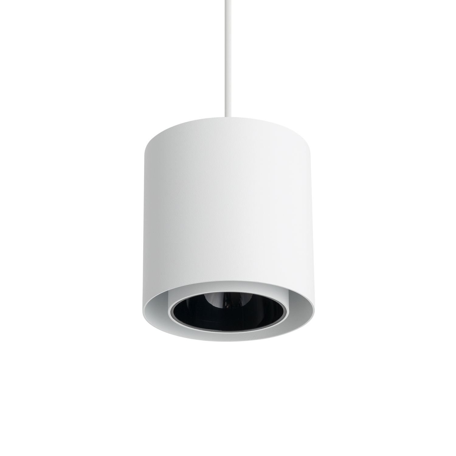 Biała, cylindryczna lampa wisząca z czarnym wnętrzem klosza, zawieszona na białym przewodzie.