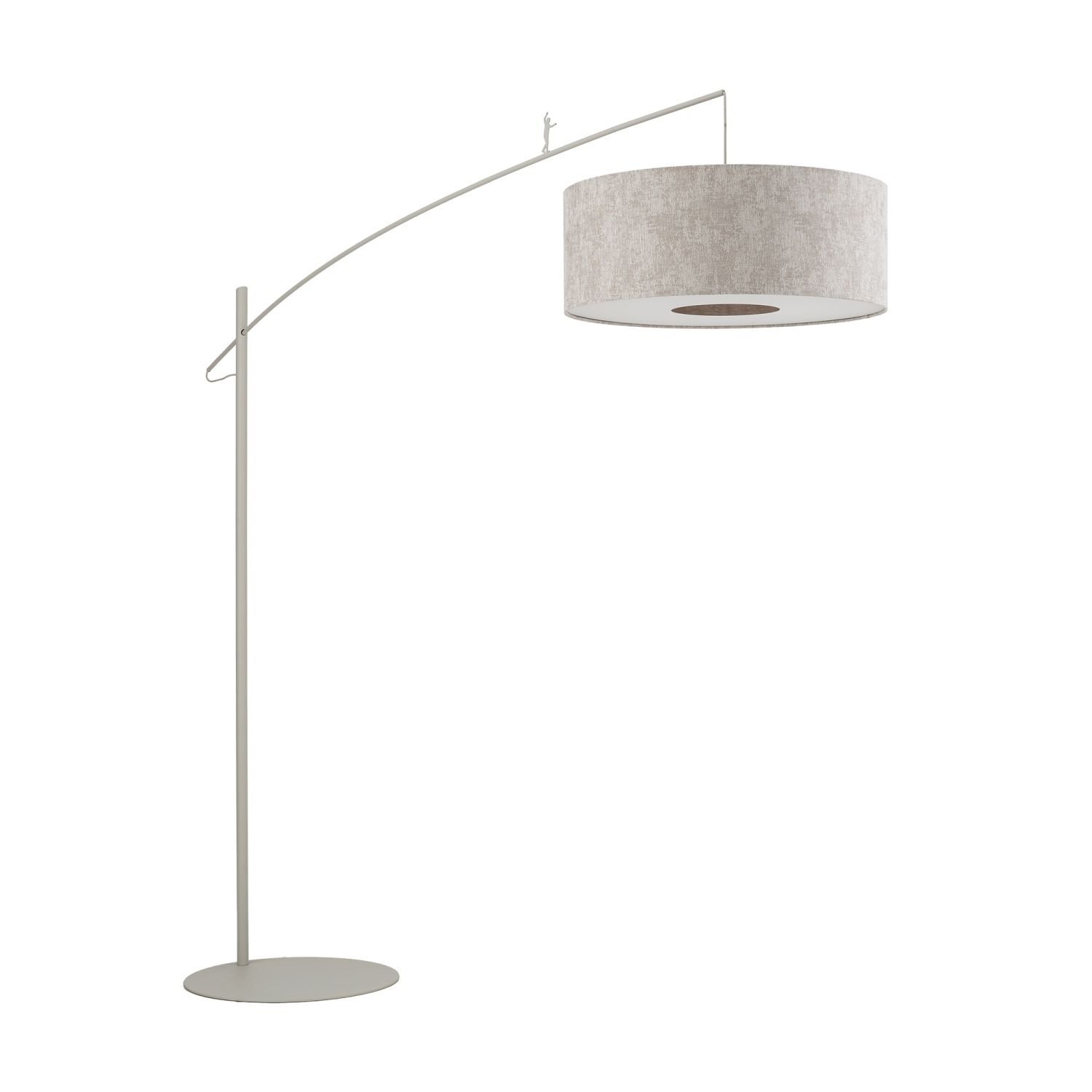 Lampa podłogowa z wysięgnikiem i dużym, cylindrycznym abażurem w jasnym kolorze. Konstrukcja jest smukła i nowoczesna, z okrągłą podstawą.