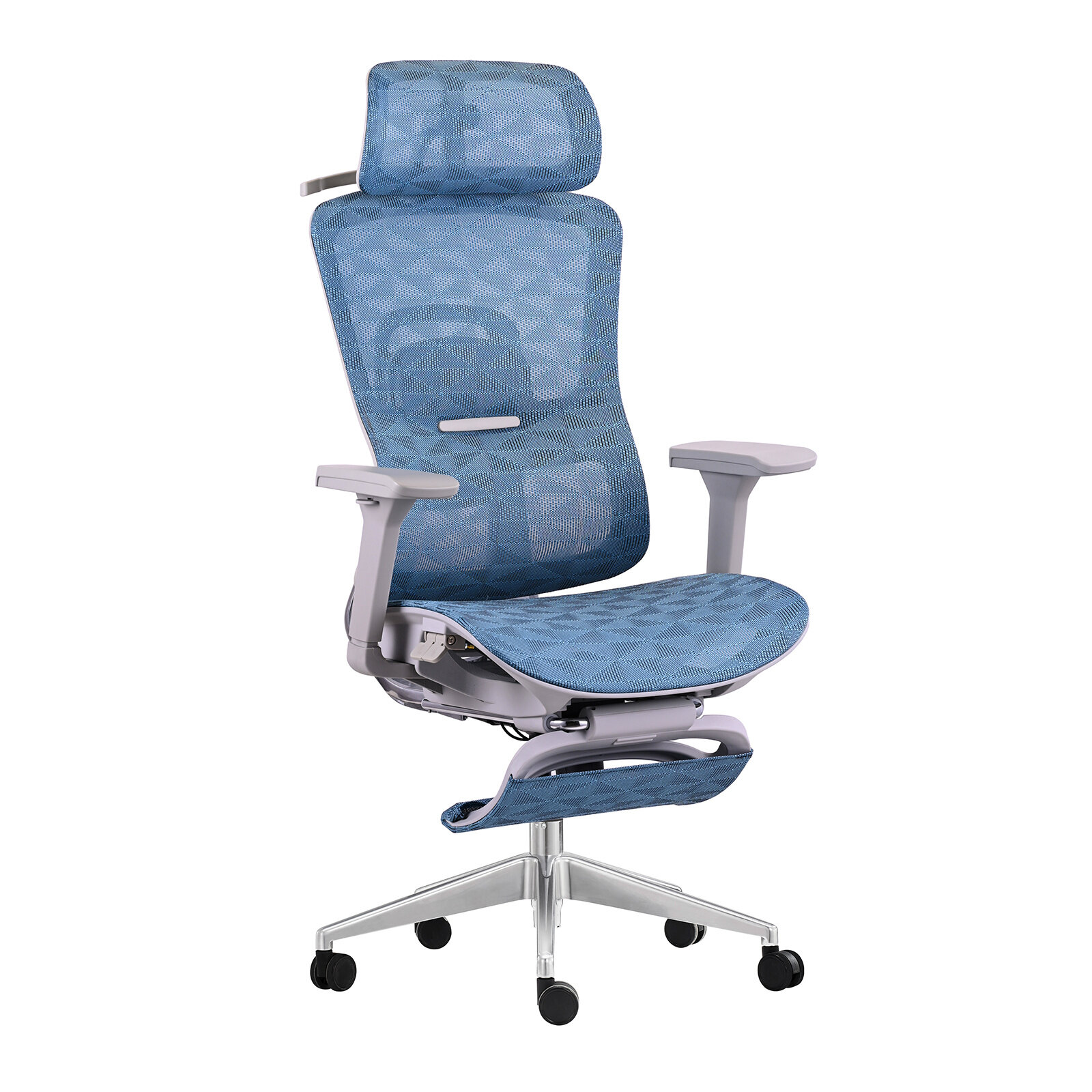 Ergonomiczny fotel biurowy obrotowy z niebieską siatkową tapicerką, regulowanym zagłówkiem i podłokietnikami, na metalowej podstawie z kółkami.