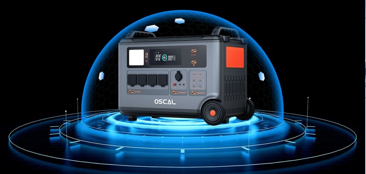 Stacja zasilania OSCAL PowerMax 6000 3600Wh, stacja, niebieska, kopuła, ochrona, PowerMax 6000 na czarnym tle, otoczony niebieskim pierścieniem i półkulą.