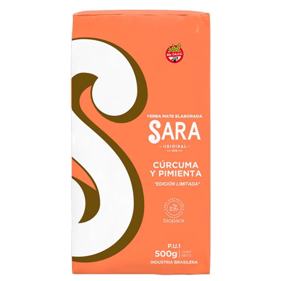 Opakowanie Yerba Mate Sara Curcuma y Pimienta 500g w kolorze pomarańczowym z dużą literą \'S\' i napisem \'YERBA MATE ELABORADA SARA ORIGINAL\'. Widoczny jest również napis \'CÚRCUMA Y PIMIENTA EDICIÓN LIMITADA\' oraz oznaczenie \'500g CONT NETO INDUSTRIA BRASILERA\'.