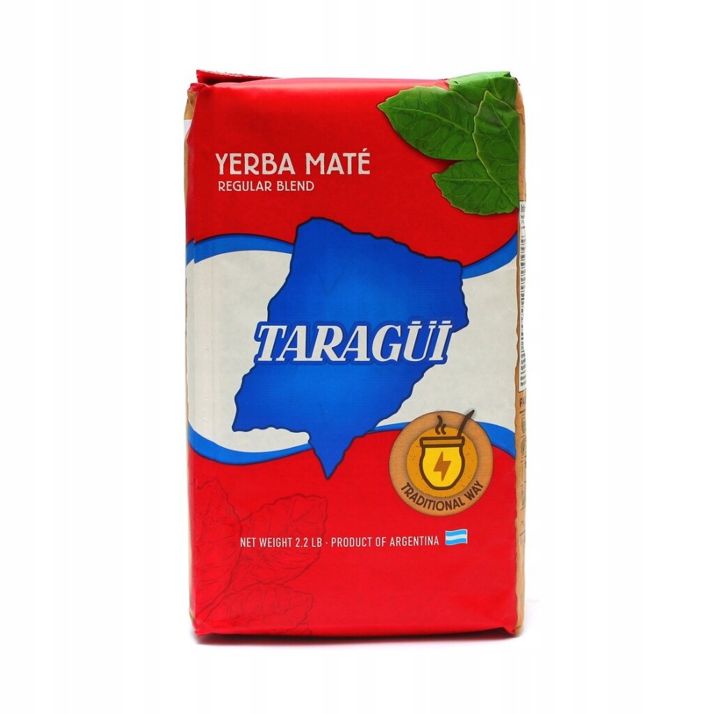 Opakowanie Yerba Mate Taragui w kolorze czerwonym z niebieskim konturem mapy i białym napisem \'TARAGÜI\'. Widoczny jest również symbol z napisem \'TRADITIONAL WAY\' oraz flaga Argentyny.