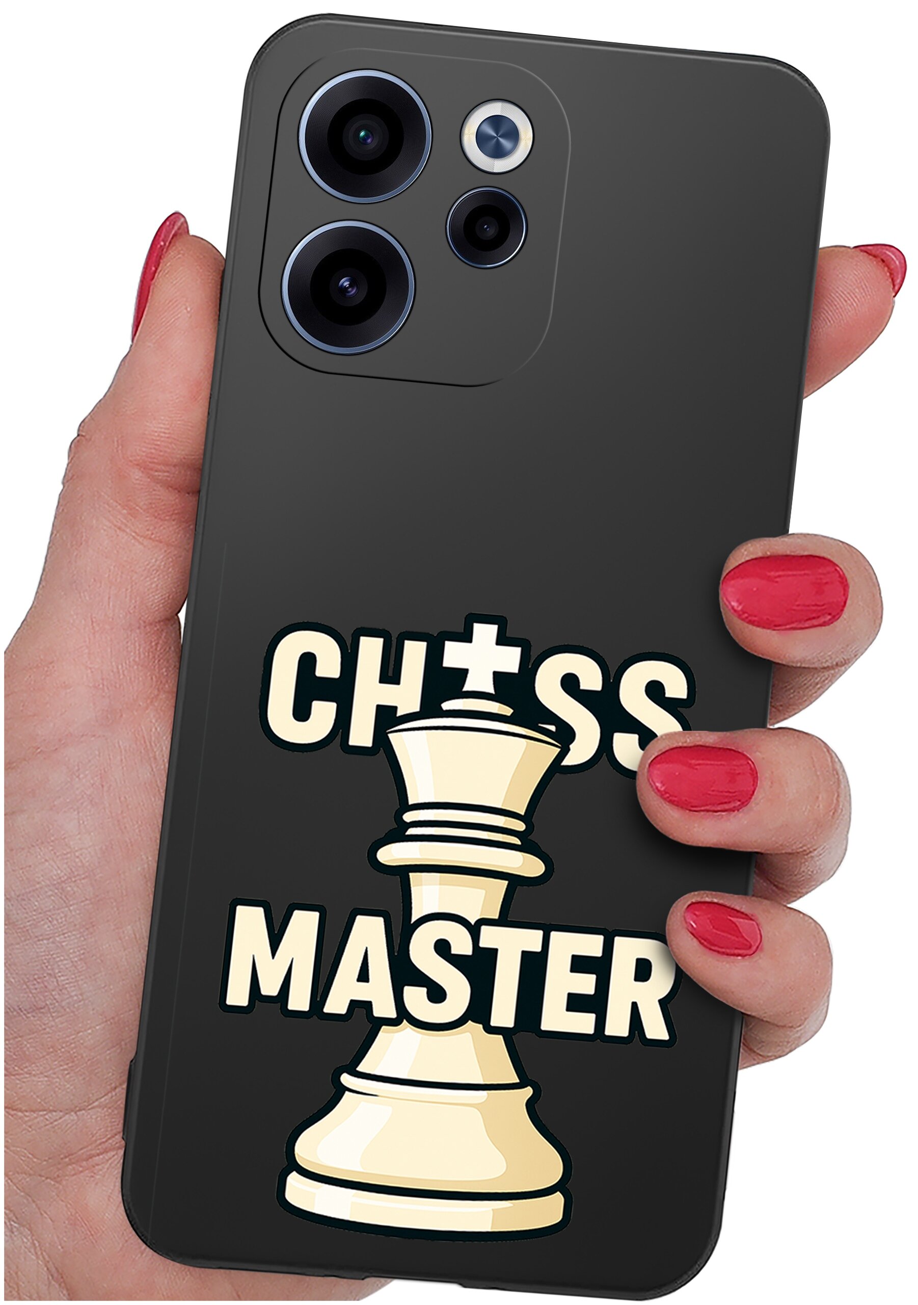 Czarna obudowa telefonu z nadrukiem przedstawiającym szachową wieżę i napisem \'CHESS MASTER\'. Obudowa jest trzymana w dłoni z pomalowanymi na czerwono paznokciami.