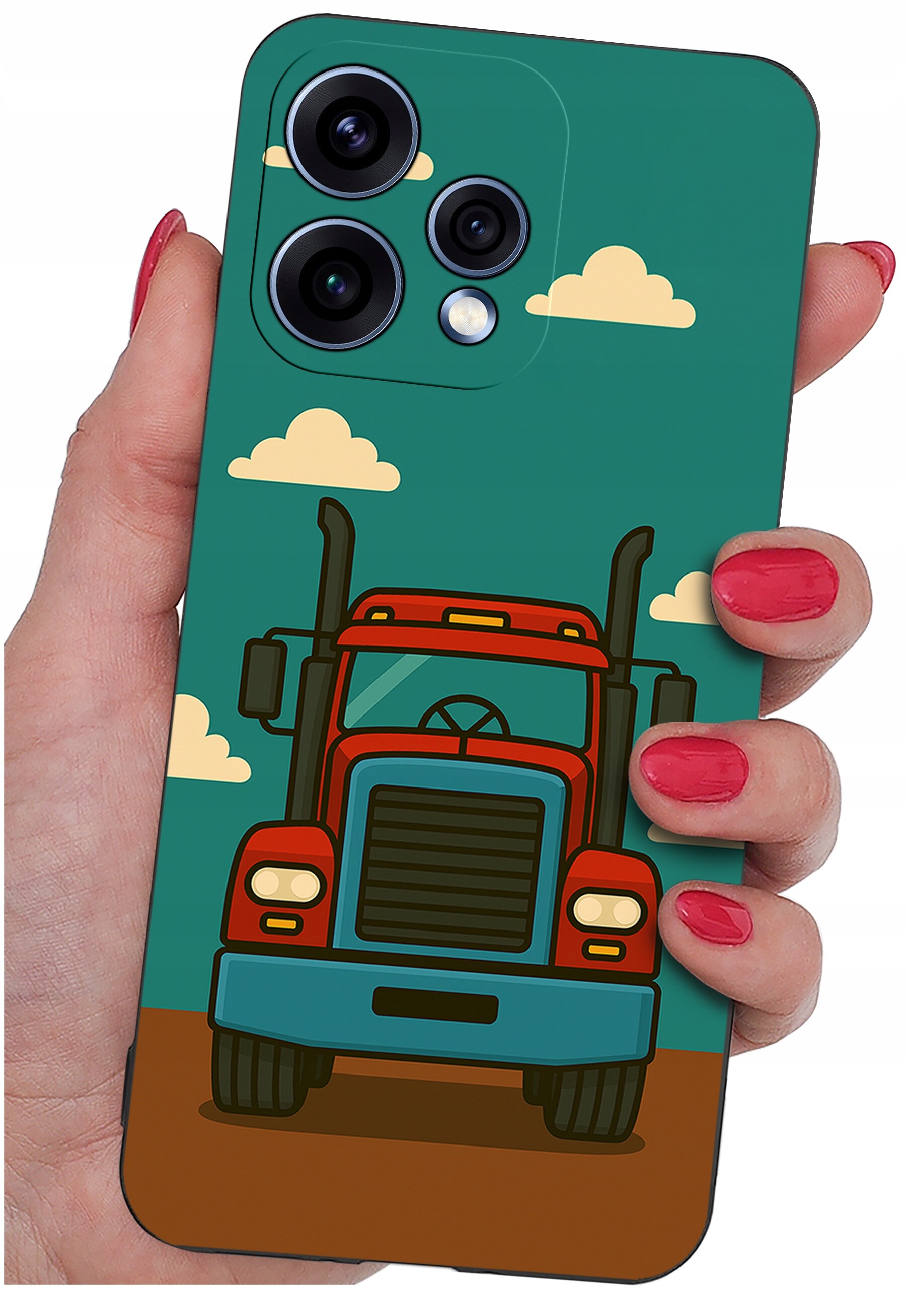 Etui na telefon z grafiką przedstawiającą czerwono-niebieską ciężarówkę na tle nieba z chmurami. Etui trzymane jest w dłoni z pomalowanymi na czerwono paznokciami.