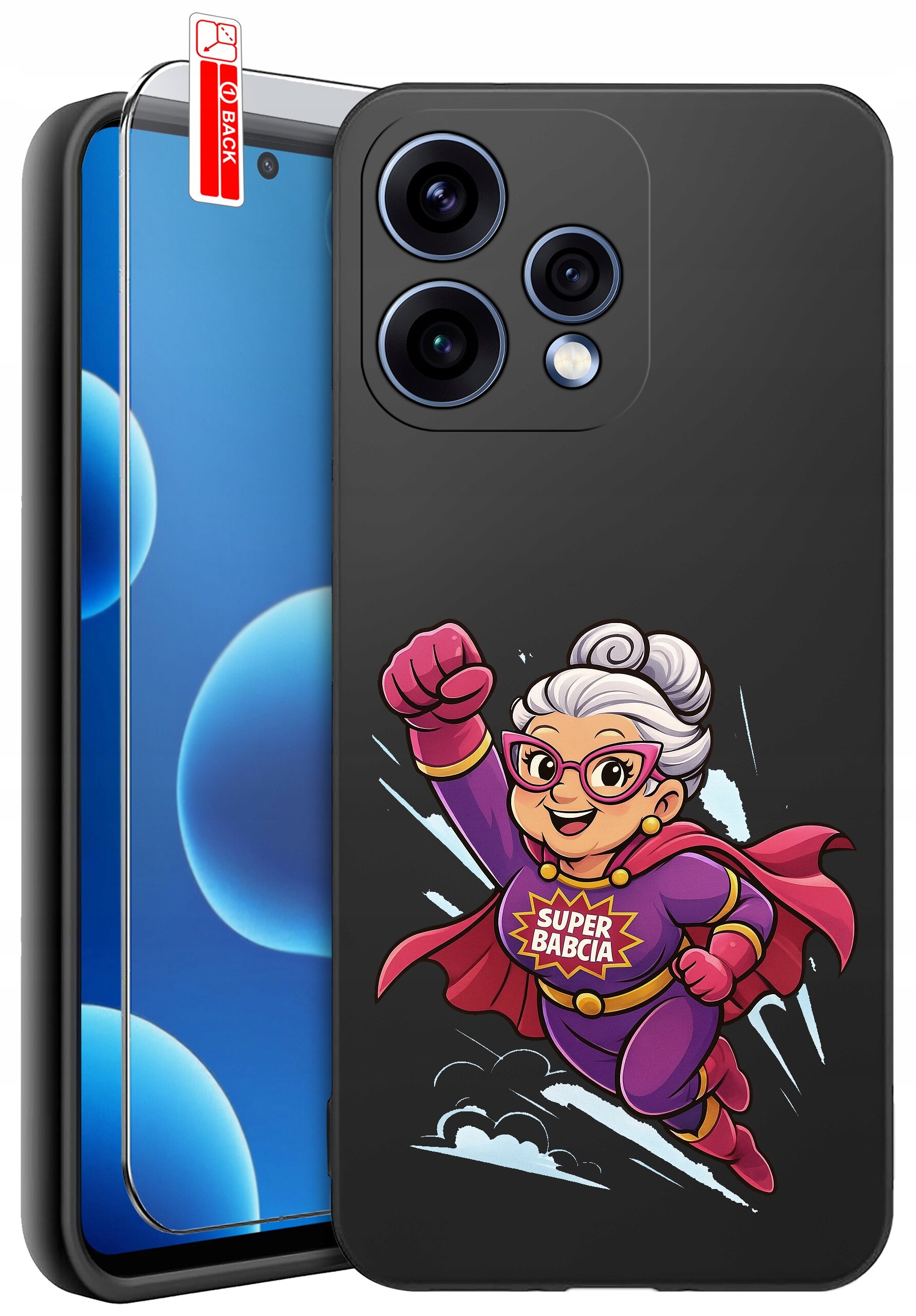 Czarne etui na telefon z nadrukiem postaci w stroju superbohatera z napisem \'SUPER BABCIA\'. Obok etui znajduje się szkło ochronne z oznaczeniem \'BACK\'.