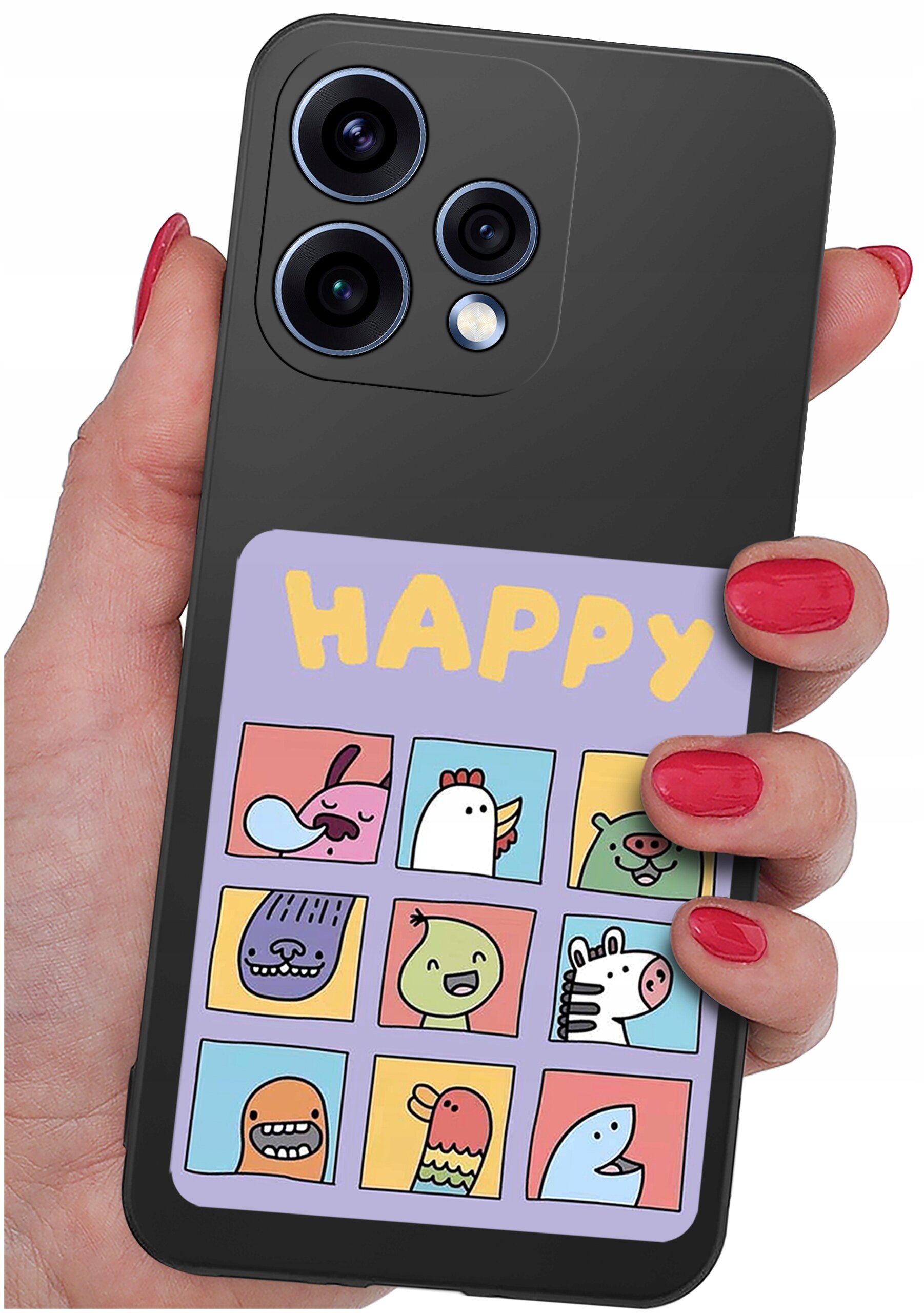 Osoba trzyma czarne etui na telefon z kolorowym wzorem przedstawiającym dziewięć rysunkowych postaci i napisem \'HAPPY\'.