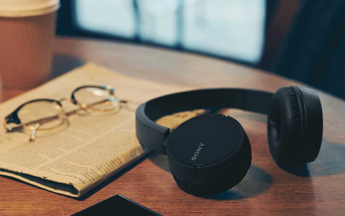 Słuchawki nauszne SONY WH-CH500 - asystent głosowy