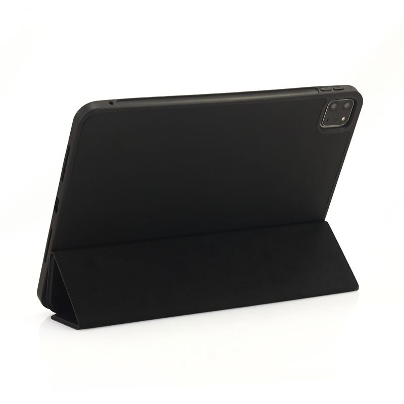 Czarna obudowa tabletu ustawiona w pozycji stojącej, z widocznym wycięciem na aparat w rogu. Obudowa ma gładką powierzchnię i minimalistyczny design.