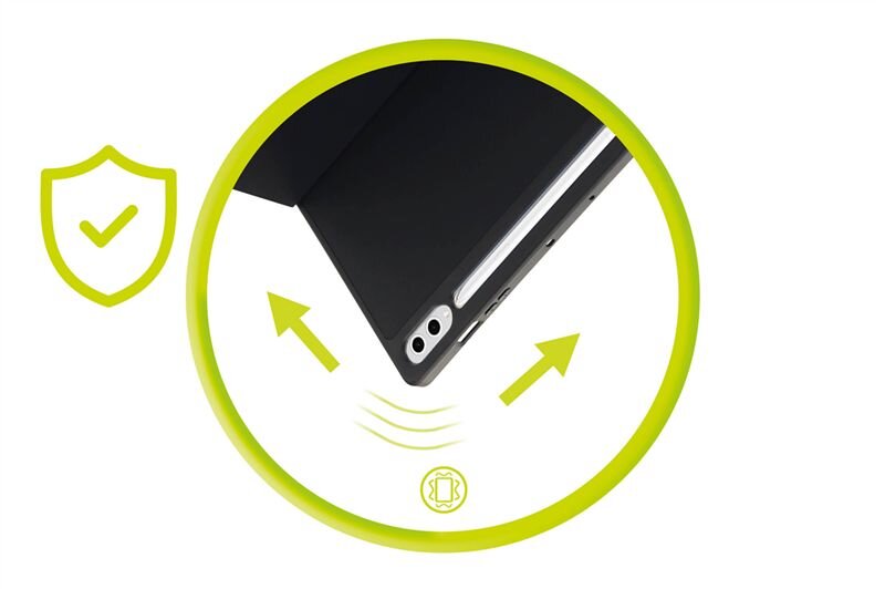 Obraz przedstawia czarne etui na tablet z widocznymi wycięciami na aparat. Wokół etui znajdują się zielone strzałki i ikony sugerujące ochronę i funkcjonalność.