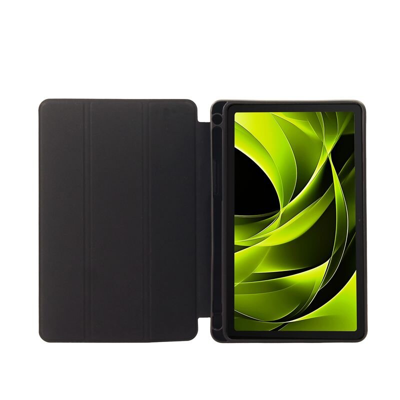 Czarna okładka na tablet z otwartą klapką, wewnątrz której znajduje się tablet z wyświetlaczem pokazującym abstrakcyjny wzór w odcieniach zieleni i czerni.