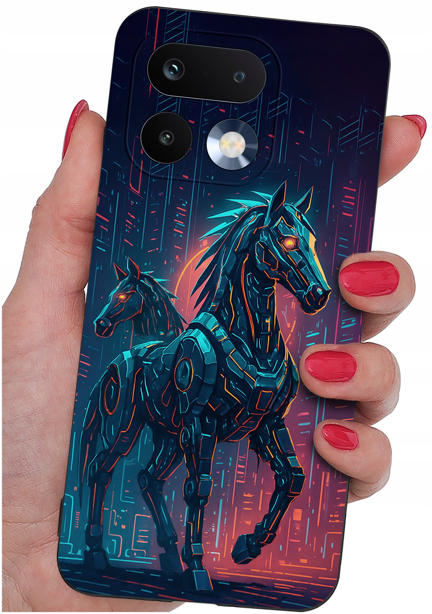 Etui na telefon z kolorowym wzorem przedstawiającym dwa futurystyczne konie w stylu neonowym. Etui trzymane jest w dłoni z pomalowanymi na czerwono paznokciami.