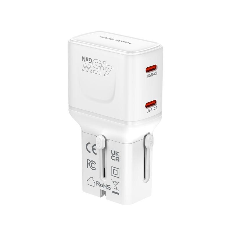 Biały adapter podróżny z dwoma portami USB-C oznaczonymi jako USB-C1 i USB-C2. Na urządzeniu widoczne są oznaczenia: 45W GaN, CE, UK CA, FC, RoHS oraz symbol przekreślonego kosza.