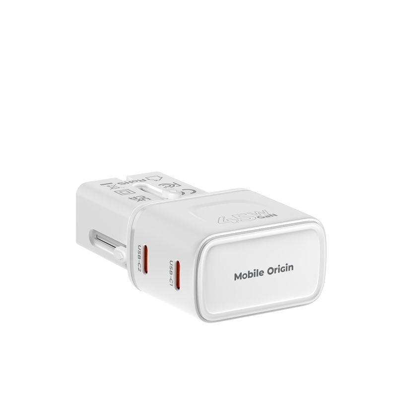 Biały adapter podróżny z napisem \'Mobile Origin\' i oznaczeniami \'USB-C1\' oraz \'USB-C2\'. Widoczne są symbole certyfikacyjne i oznaczenia mocy \'45W\'.